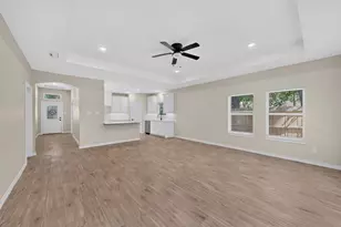 724 N Clements St, Gainesville, TX 76240 - Photo 15