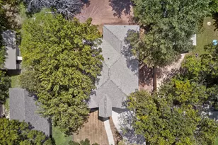 724 N Clements St, Gainesville, TX 76240 - Photo 39