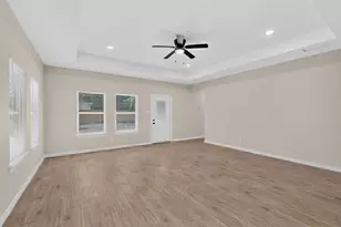 724 N Clements St, Gainesville, TX 76240 - Photo 13
