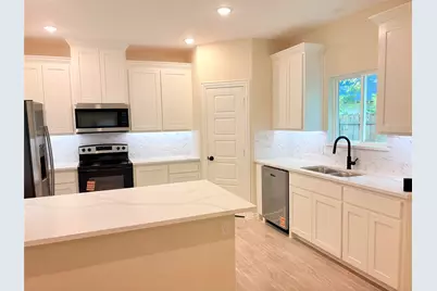 724 N Clements Street, Gainesville, TX 76240 - Photo 9
