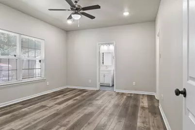850 E Harvey Avenue, Fort Worth, TX 76104 - Photo 13