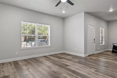 850 E Harvey Avenue, Fort Worth, TX 76104 - Photo 7