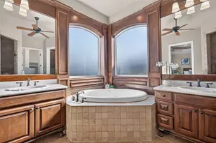 7913 Forest View Ct, North Richland Hills, TX 76182 - Photo 17