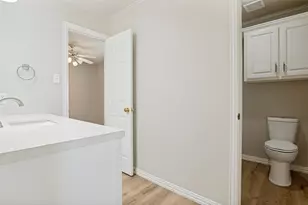 1708 Meadow Crest Ln, Mansfield, TX 76063 - Photo 11