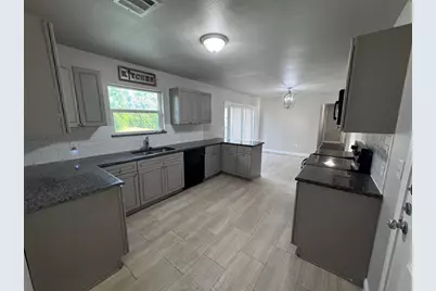 514 NE 4th Street, Grand Prairie, TX 75050 - Photo 5