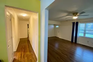 514 NE 4th St, Grand Prairie, TX 75050 - Photo 5