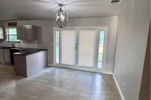514 NE 4th St, Grand Prairie, TX 75050 - Photo 9