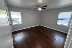 514 NE 4th St, Grand Prairie, TX 75050 - Photo 15