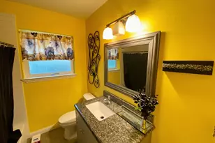 514 NE 4th St, Grand Prairie, TX 75050 - Photo 7