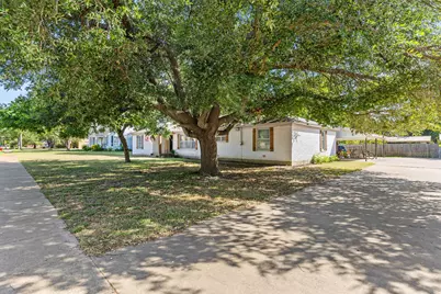 413 S Tyler Street, McGregor, TX 76657 - Photo 7