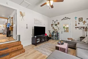 413 S Tyler St, McGregor, TX 76657 - Photo 23