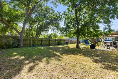 413 S Tyler Street, McGregor, TX 76657 - Photo 11
