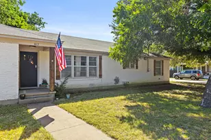 413 S Tyler St, McGregor, TX 76657 - Photo 3