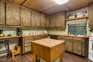 1710 Co Rd 2928, Hughes Springs, TX 75656 - Photo 9