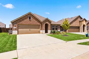 9809 Gooseneck Dr, Aubrey, TX 76227 - Photo 3
