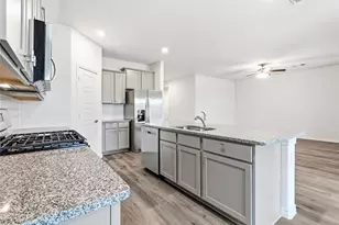 9809 Gooseneck Dr, Aubrey, TX 76227 - Photo 9