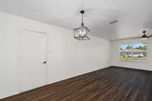 815 Steve Ct, Sanger, TX 76266 - Photo 3