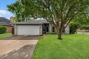 4244 Hathaway Dr, Grand Prairie, TX 75052 - Photo 1