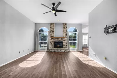 4244 Hathaway Drive, Grand Prairie, TX 75052 - Photo 7