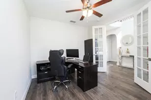 2609 Hammock Lake Dr, Little Elm, TX 75068 - Photo 11