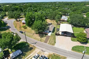 1624 E Lake Dr, Weatherford, TX 76087 - Photo 11