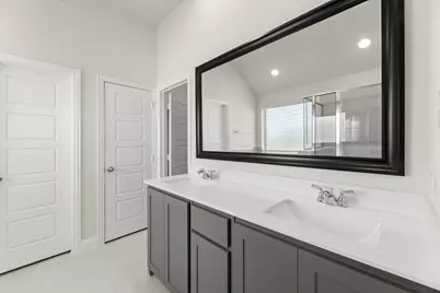 117 Meadow Road, Balch Springs, TX 75181 - Photo 9