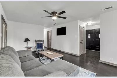 611 Cain Street, Lake Dallas, TX 75065 - Photo 11