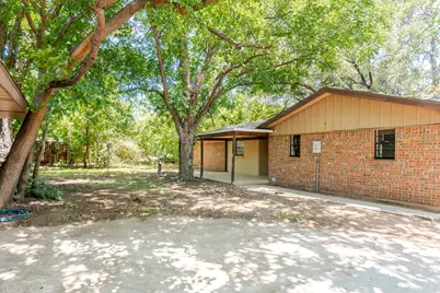611 Cain Street, Lake Dallas, TX 75065 - Photo 3