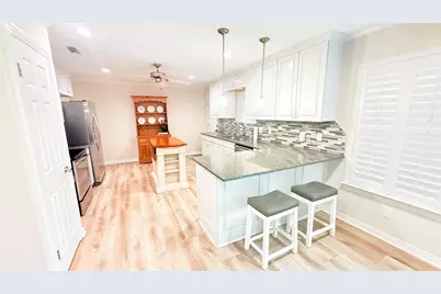 2432 Skyline Drive, Waco, TX 76710 - Photo 9