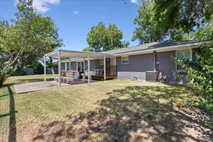 2432 Skyline Dr, Waco, TX 76710 - Photo 25