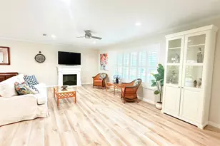 2432 Skyline Dr, Waco, TX 76710 - Photo 3