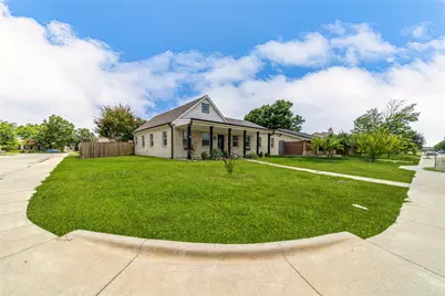 8306 Chesham Drive, Rowlett, TX 75088 - Photo 3
