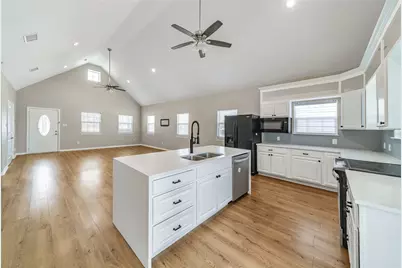8306 Chesham Drive, Rowlett, TX 75088 - Photo 9