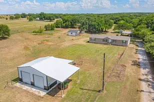 1407 Co Rd 3838, Bridgeport, TX 76426 - Photo 35