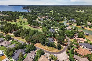 233 Saint Andrews Dr E, Mabank, TX 75156 - Photo 3