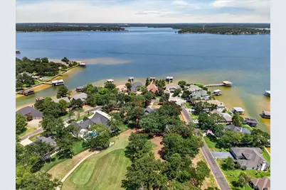 233 Saint Andrews Drive E, Mabank, TX 75156 - Photo 9