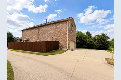 3040 Martello Lane, Plano, TX 75074 - Photo 9