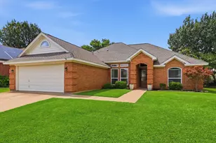 5936 Sundown Dr, Watauga, TX 76148 - Photo 1