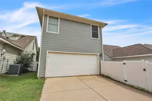 9810 Birch Dr, Providence Village, TX 76227 - Photo 3