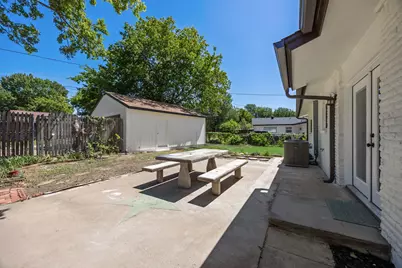4577 Silversprings Drive, Dallas, TX 75211 - Photo 29
