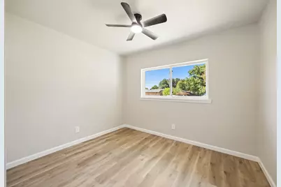 4577 Silversprings Drive, Dallas, TX 75211 - Photo 23