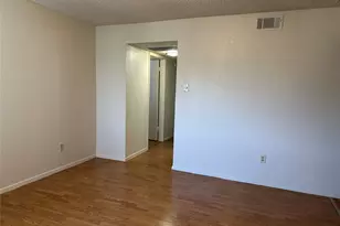 9615 Walnut St, Dallas, TX 75243 - Photo 5