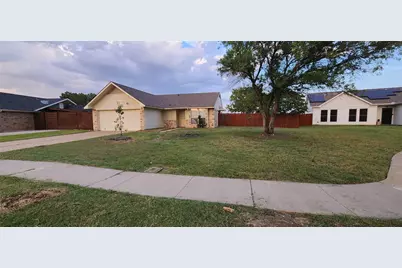200 Seagull Court, Irving, TX 75060 - Photo 1