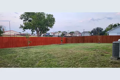200 Seagull Court, Irving, TX 75060 - Photo 17