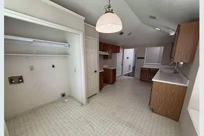 1338 Overlook Drive, Lewisville, TX 75067 - Photo 7