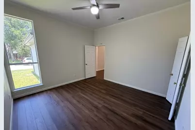 1338 Overlook Drive, Lewisville, TX 75067 - Photo 17