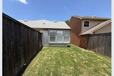 1338 Overlook Drive, Lewisville, TX 75067 - Photo 3
