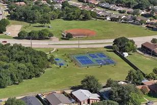 9519 County View Rd, Dallas, TX 75249 - Photo 29