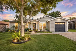 9519 County View Rd, Dallas, TX 75249 - Photo 1