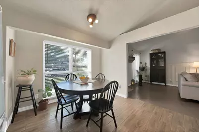 9519 County View Road, Dallas, TX 75249 - Photo 11